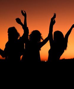 Tanzende-Sonnenuntergang